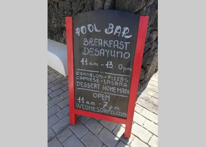 Lina 25 Playa Roca Apartman Costa Teguise