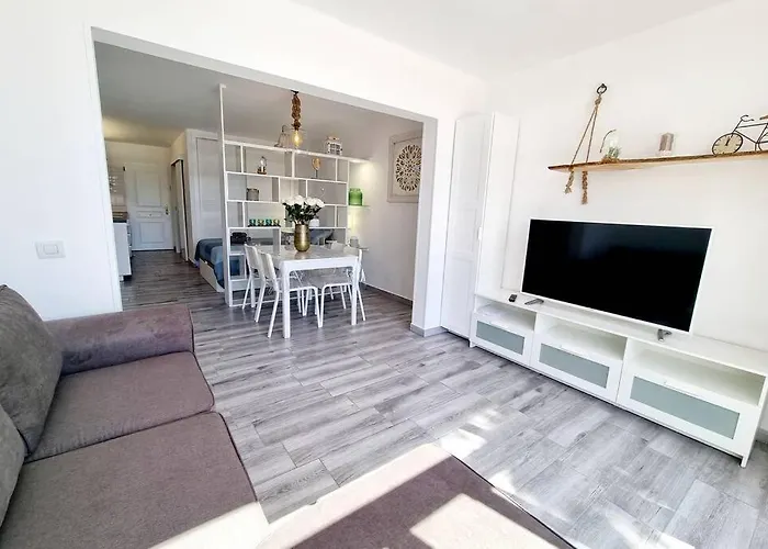 Lina 25 Playa Roca 아파트